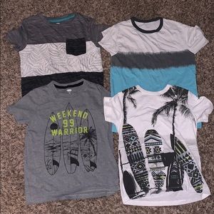 Old navy graphic tee’s